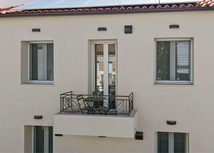 Greenhouse - Mediterranean Villa *